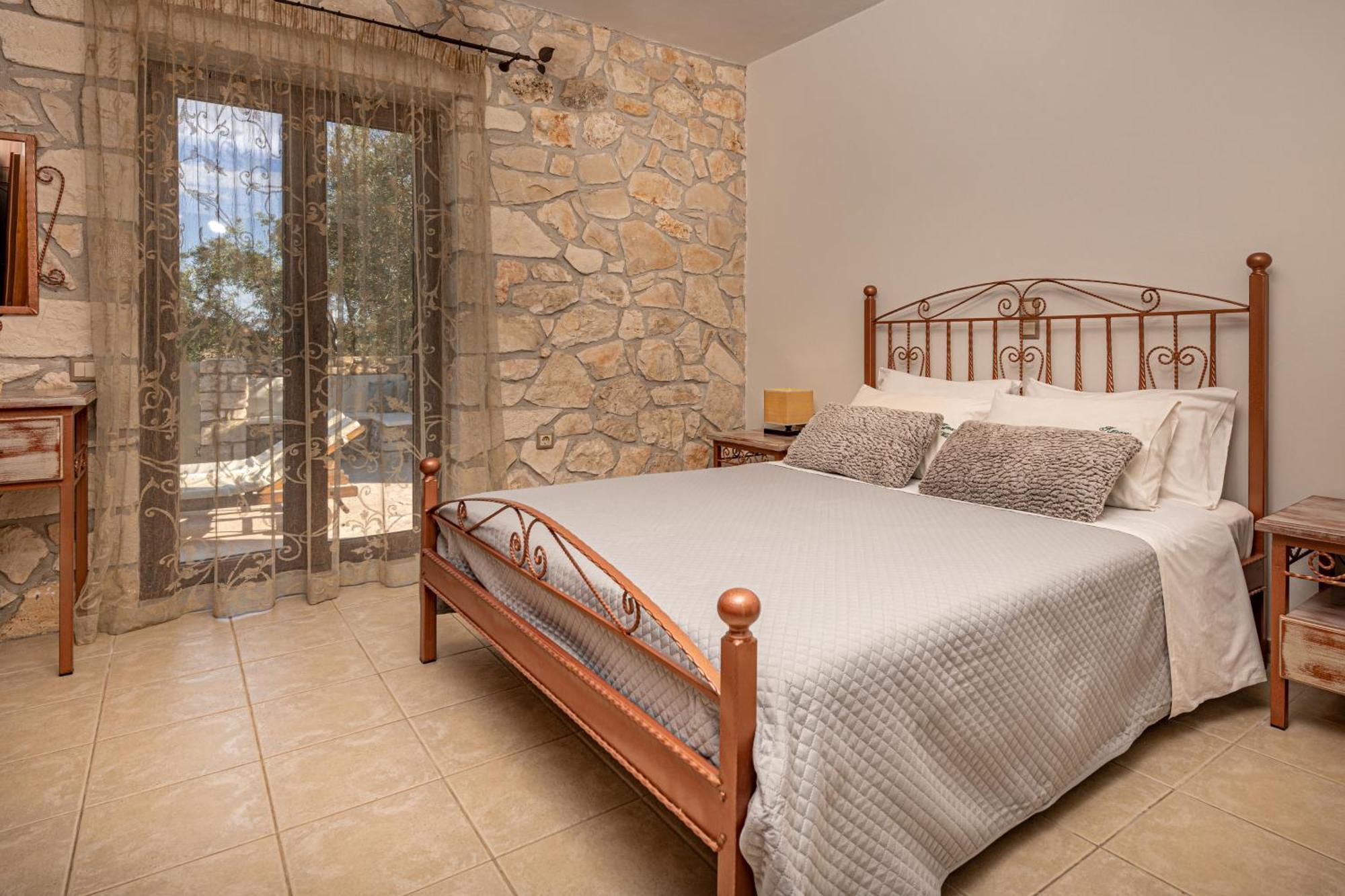 Kymaros Villas Keri Chambre photo