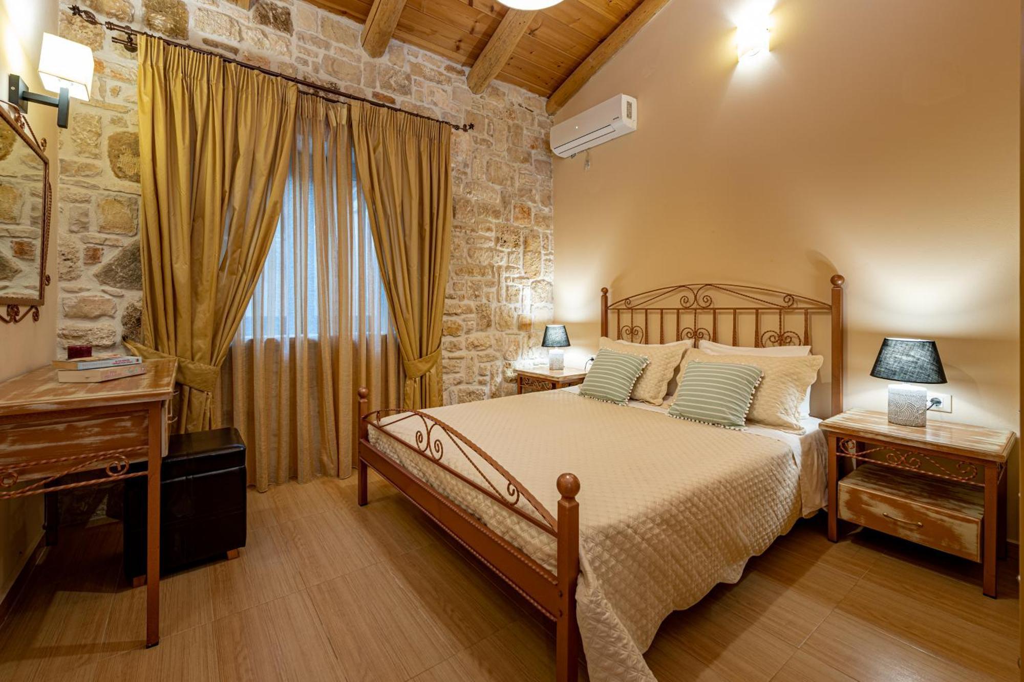 Kymaros Villas Keri Chambre photo